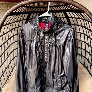 North face women’s packable hooded jacket, water resistant